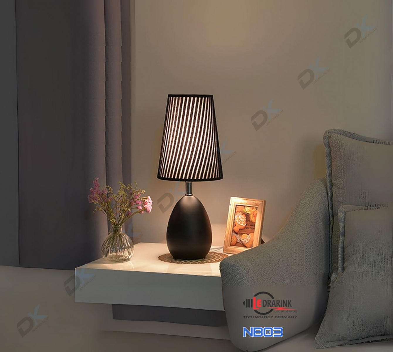       Đèn ngủ để bàn YJ03 đen