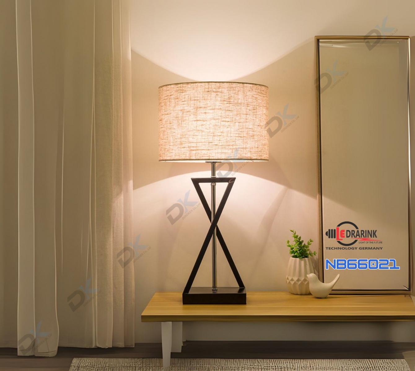       Đèn ngủ để bàn 66021 size lớn