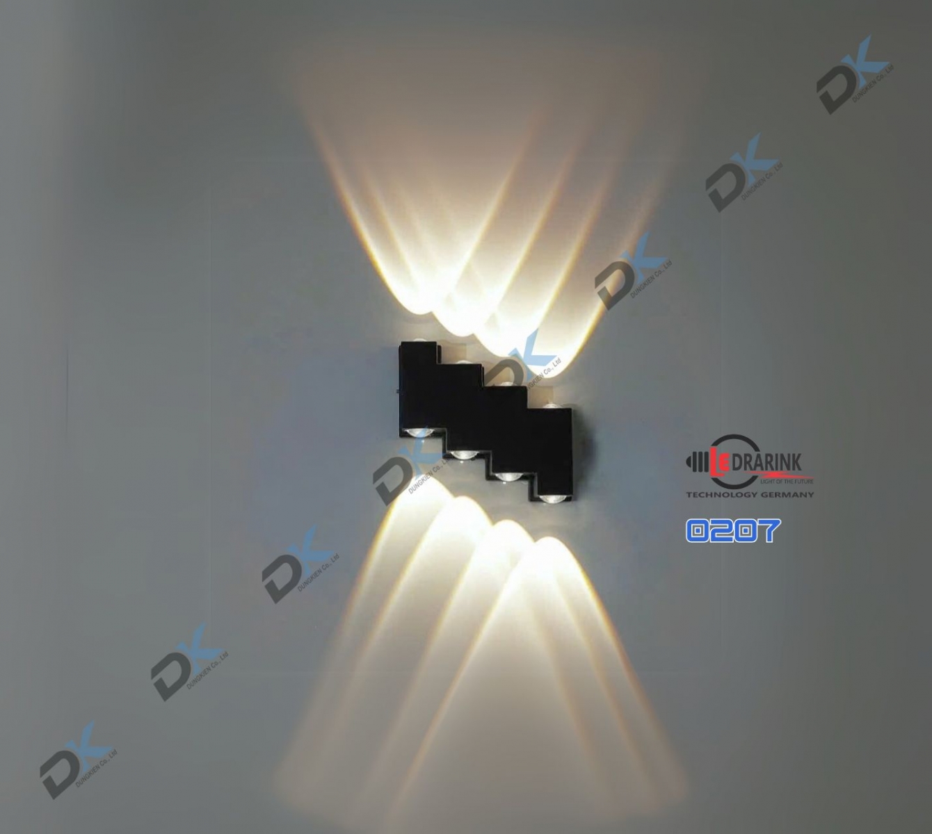       Đèn hắt tia 0207 (8 tia) vỏ đen Drarink